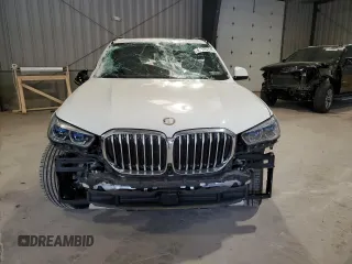 2021 BMW X5 xDrive40i z VIN 5UXCR6C01M9G56471, wystawiony jako Copart lot #57125785 z przebiegiem 41 634 mil mil oraz Szkody całkowita. Historia ofert i sprzedaży dostępna na DreamBid. Obrazek 5.