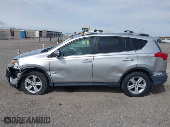 2014 Toyota RAV4 XLE with VIN 2T3RFREV4EW174333, listed as a IAAI auction lot 41890491 with 116,648 mi miles. Bid and sale history available at carsss.com. Image 14.