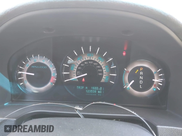 2010 Mercury Milan Premier with VIN 3MEHM0JA3AR637172, listed as a IAAI auction lot 41852920 with 123,538 mi miles and . Bid and sale history available at DreamBid. Image 7.