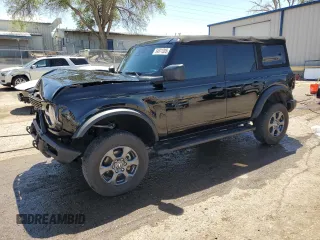 2022 Ford Bronco z VIN 1FMDE5BH7NLB14159, wystawiony jako Copart lot #54911305 z przebiegiem 20 539 mil mil oraz Szkoda całkowita • Salvage title. Historia ofert i sprzedaży dostępna na DreamBid. Obrazek 1.