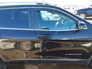 2014 Jeep Cherokee Limited with VIN 1C4PJMDS6EW190972, listed as a IAAI auction lot 41672533 with 213,228 mi miles and . Bid and sale history available at DreamBid. Image 14.
