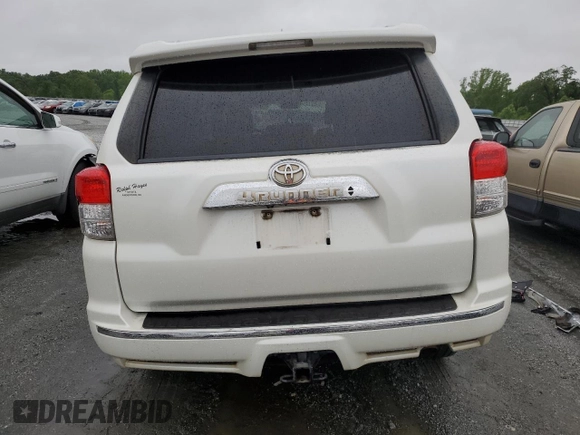 2013 Toyota 4Runner SR5 z VIN JTEZU5JR8D5048789, wystawiony jako Copart lot #56504515 z przebiegiem 281 138 mil mil oraz Szkoda całkowita • Salvage title. Historia ofert i sprzedaży dostępna na DreamBid. Obrazek 6.