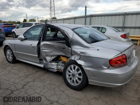 2005 Hyundai Sonata GLS with VIN KMHWF35H95A152168, listed as a Copart auction lot 75335594 with 132,068 mi miles and Salvage Title. Bid and sale history available at carsss.com. Image 2.