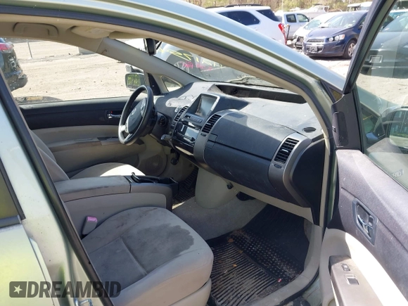 2007 Toyota Prius with VIN JTDKB20U377653926, listed as a IAAI auction lot 42175428 with 198,500 mi miles. Bid and sale history available at carsss.com. Image 5.