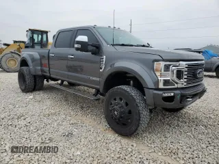 2022 Ford Super Duty F-450 DRW XL with VIN 1FT8W4DT8NEC09929, listed as a Copart auction lot 46081755 with 32,915 mi miles and Salvage Title. Bid and sale history available at carsss.com. Image 4.