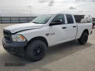 2015 Ram 1500 Tradesman z VIN 1C6RR7FMXFS662303, wystawiony jako Copart lot #53361705 z przebiegiem 137 807 mil mil oraz Szkoda całkowita • Salvage title. Historia ofert i sprzedaży dostępna na DreamBid. Obrazek 1.