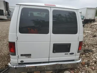 2013 Ford Econoline Passenger XL z VIN 1FBSS3BL6DDA90849, wystawiony jako Copart lot #55224515 z przebiegiem 175 845 mil mil oraz Szkoda całkowita • Salvage title. Historia ofert i sprzedaży dostępna na DreamBid. Obrazek 6.