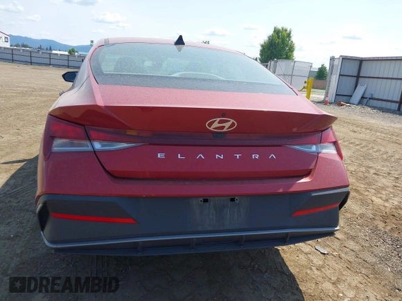 2024 Hyundai Elantra SEL z VIN KMHLM4DG5RU653537, wystawiony jako IAAI lot #42433134 z przebiegiem 37 478 mil mil oraz . Historia ofert i sprzedaży dostępna na DreamBid. Obrazek 17.
