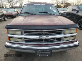 1996 Chevrolet Silverado 1500 with VIN 1GCEC14MXTZ216468, listed as a Copart auction lot 44138675 with 199,527 mi miles and Clean Title. Bid and sale history available at DreamBid. Image 5.