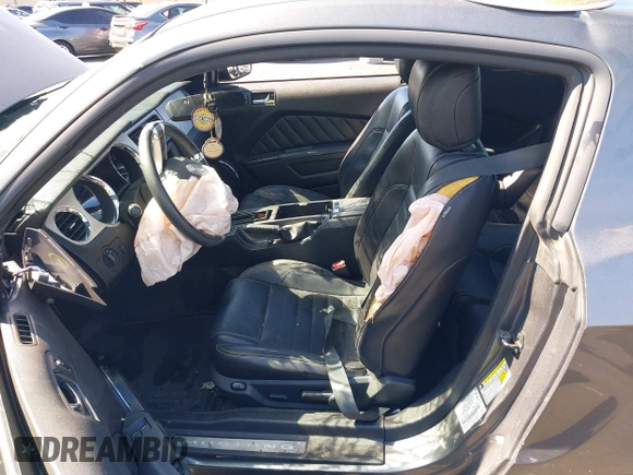 2013 Ford Mustang V6 with VIN 1ZVBP8AM2D5228334, listed as a IAAI auction lot 42164895 with Not provided miles and . Bid and sale history available at DreamBid. Image 5.