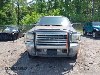2002 Ford F-250 XL z VIN 1FTNW21F92EB84282, wystawiony jako IAAI lot #41925830 z przebiegiem 351 610 mil mil oraz . Historia ofert i sprzedaży dostępna na DreamBid. Obrazek 6.