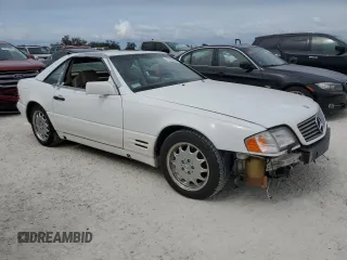 1996 Mercedes-Benz SL-Class with VIN WDBFA67F6TF130529, listed as a Copart auction lot 77240464 with 0 mi miles and Salvage Title. Bid and sale history available at carsss.com. Image 4.