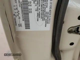 2003 Lincoln Town Car Cartier z VIN 1LNHM83WX3Y625786, wystawiony jako Copart lot #57758395 z przebiegiem 132 988 mil mil oraz Szkoda całkowita • Salvage title. Historia ofert i sprzedaży dostępna na DreamBid. Obrazek 12.