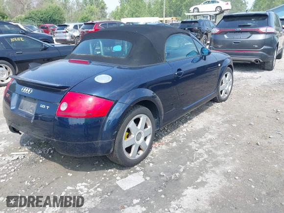 2002 Audi TT with VIN TRUUT28N721004019, listed as a IAAI auction lot 42729533 with 19,633 mi miles and . Bid and sale history available at DreamBid. Image 4.