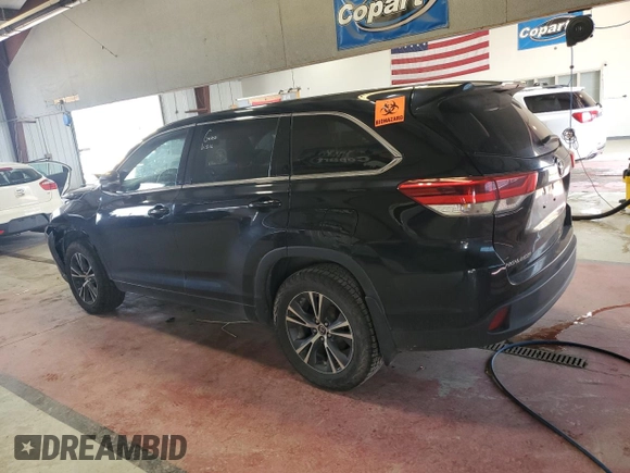 2018 Toyota Highlander LE with VIN 5TDBZRFH6JS898442, listed as a Copart auction lot 60132845 with 166,530 mi miles and Salvage title. Bid and sale history available at DreamBid. Image 2.