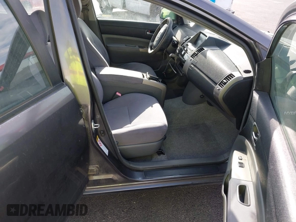 2006 Toyota Prius with VIN JTDKB20UX63198269, listed as a IAAI auction lot 42035926 with Not Provided miles. Bid and sale history available at carsss.com. Image 5.