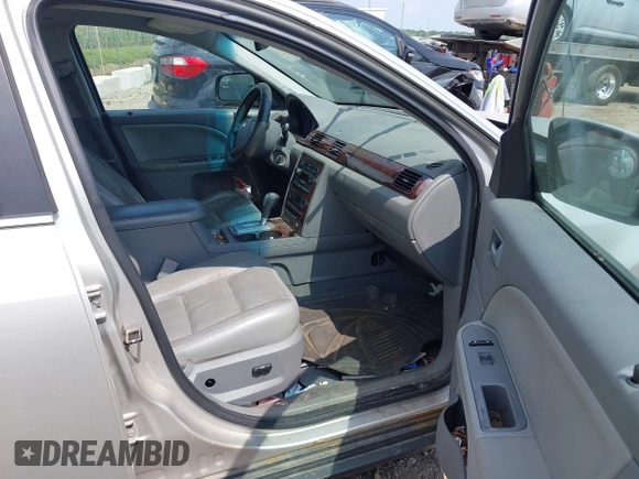 2007 Ford Five Hundred SEL with VIN 1FAHP24107G117596, listed as a IAAI auction lot 42516507 with Not provided miles and . Bid and sale history available at DreamBid. Image 5.