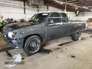 1997 Toyota T100 DX z VIN JT4TN12D9V0037463, wystawiony jako Copart lot #82999894 z przebiegiem 180 283 mil mil oraz Tytuł czysty. Historia ofert i sprzedaży dostępna na DreamBid. Obrazek 1.