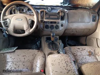 2005 Ford Escape XLT with VIN 1FMYU93165KC92924, listed as a Copart auction lot 46076435 with 0 mi miles and Salvage Title. Bid and sale history available at carsss.com. Image 8.