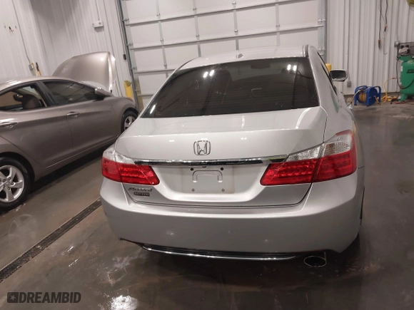 2015 Honda Accord Sedan EX-L with VIN 1HGCR2F86FA008393, listed as a IAAI auction lot 41877301 with 148,383 mi miles. Bid and sale history available at carsss.com. Image 17.