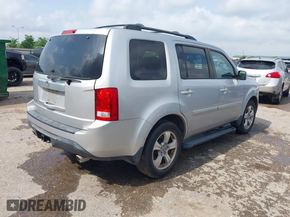 2015 Honda Pilot EX-L z VIN 5FNYF3H57FB022221, wystawiony jako IAAI lot #42101582 z przebiegiem 204 259 mil mil oraz . Historia ofert i sprzedaży dostępna na DreamBid. Obrazek 4.
