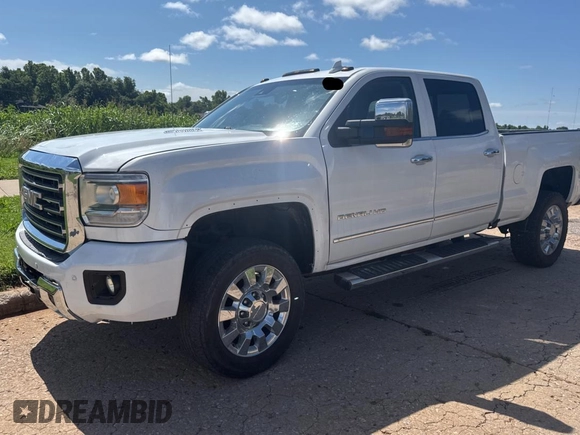 2016 GMC Sierra 2500HD Denali z VIN 1GT12UE84GF183401, wystawiony jako Copart lot #60241455 z przebiegiem 163 535 mil mil oraz Szkoda całkowita • Salvage title. Historia ofert i sprzedaży dostępna na DreamBid. Obrazek 2.