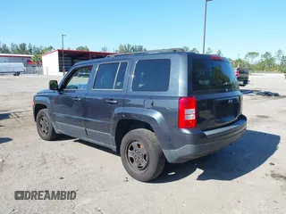 2014 Jeep Patriot Sport with VIN 1C4NJPBBXED911558, listed as a IAAI auction lot 42066449 with 107,208 mi miles. Bid and sale history available at carsss.com. Image 3.
