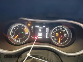 2018 Jeep Cherokee Latitude Plus with VIN 1C4PJLLX3JD511749, listed as a Copart auction lot 85061734 with 86,669 mi miles and Salvage Title. Bid and sale history available at carsss.com. Image 9.