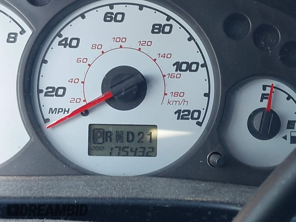 2001 Ford Escape XLT with VIN 1FMCU04161KC38571, listed as a IAAI auction lot 41881685 with 175,432 mi miles and . Bid and sale history available at DreamBid. Image 15.