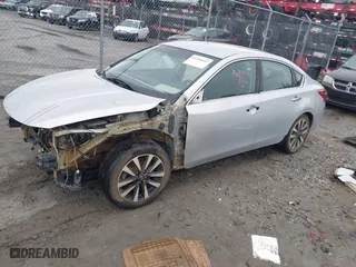 2018 Nissan Altima 2.5 SV with VIN 1N4AL3AP2JC217029, listed as a IAAI auction lot 41316847 with 200,176 mi miles. Bid and sale history available at carsss.com. Image 21.