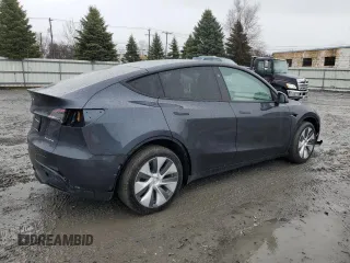 2024 Tesla Model Y Long Range with VIN 7SAYGDEE6RA278636, listed as a Copart auction lot 48718085 with 21,349 mi miles and Salvage Title. Bid and sale history available at DreamBid. Image 3.