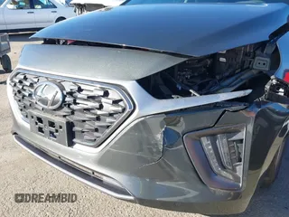 2022 Hyundai Ioniq SE z VIN KMHC75LCXNU271168, wystawiony jako IAAI lot #41073220 z przebiegiem 31 890 mil mil oraz . Historia ofert i sprzedaży dostępna na DreamBid. Obrazek 6.