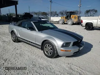 2005 Ford Mustang Deluxe with VIN 1ZVFT84N155186984, listed as a Copart auction lot 52913395 with 264,052 mi miles and Salvage Title. Bid and sale history available at carsss.com. Image 11.