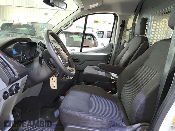 2017 Ford Transit z VIN 1FTYE1ZM7HKA10220, wystawiony jako IAAI lot #42905382 z przebiegiem 143 262 mil mil oraz . Historia ofert i sprzedaży dostępna na DreamBid. Obrazek 17.