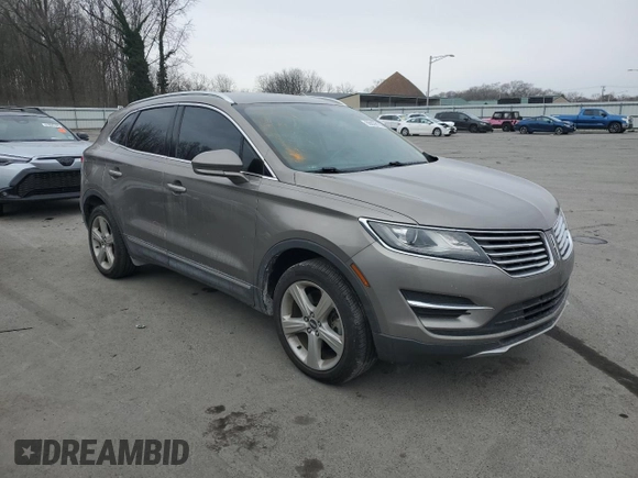 2017 Lincoln MKC Premiere with VIN 5LMCJ1D90HUL14897, listed as a Copart auction lot 88659105 with 45,837 mi miles and Salvage Title. Bid and sale history available at DreamBid. Image 4.