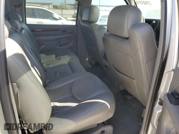 2004 Cadillac Escalade EXT z VIN 3GYEK62N04G272832, wystawiony jako Copart lot #77624314 z przebiegiem 250 404 mil mil oraz Czysty tytuł • Clean title. Historia ofert i sprzedaży dostępna na DreamBid. Obrazek 10.