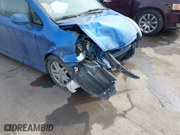 2007 Honda Fit Sport z VIN JHMGD38687S066337, wystawiony jako IAAI lot #41650915 z przebiegiem 227 776 mil mil oraz . Historia ofert i sprzedaży dostępna na DreamBid. Obrazek 6.