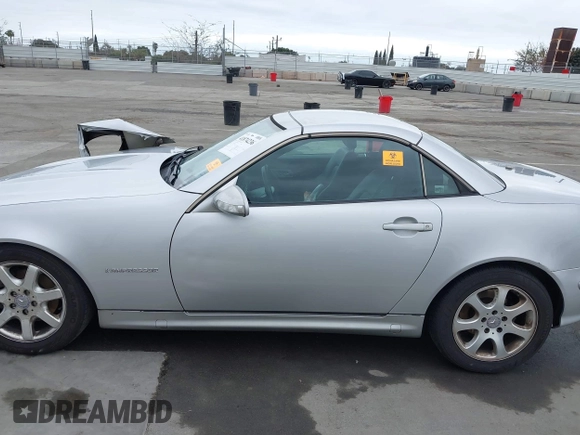 2003 Mercedes-Benz SLK 230 Kompressor with VIN WDBKK49F83F292238, listed as a IAAI auction lot 41874236 with Not Provided miles and . Bid and sale history available at DreamBid. Image 13.