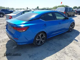 2020 Nissan Sentra SR z VIN 3N1AB8DV3LY221382, wystawiony jako IAAI lot #42063998 z przebiegiem 115 852 mil mil oraz . Historia ofert i sprzedaży dostępna na DreamBid. Obrazek 4.