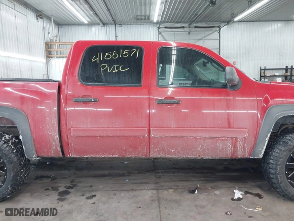 2008 Chevrolet Silverado 1500 LTZ with VIN 3GCEK13358G174925, listed as a IAAI auction lot 41551571 with 212,718 mi miles. Bid and sale history available at carsss.com. Image 14.