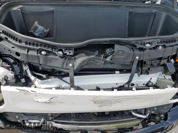 2025 Rivian R1S Adventure z VIN 7PDSGBBA3SN046975, wystawiony jako Copart lot #61790405 z przebiegiem 8 427 mil mil oraz Szkoda całkowita • Salvage title. Historia ofert i sprzedaży dostępna na DreamBid. Obrazek 12.