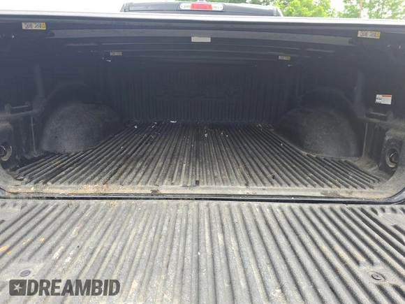 2023 Ram 1500 Big Horn z VIN 1C6RRFFG0PN574736, wystawiony jako IAAI lot #42832753 z przebiegiem 110 691 mil mil oraz . Historia ofert i sprzedaży dostępna na DreamBid. Obrazek 22.