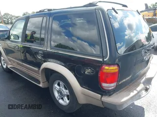1998 Ford Explorer XL z VIN 1FMZU34E4WZB88783, wystawiony jako IAAI lot #42260171 z przebiegiem 290 582 mil mil oraz . Historia ofert i sprzedaży dostępna na DreamBid. Obrazek 3.