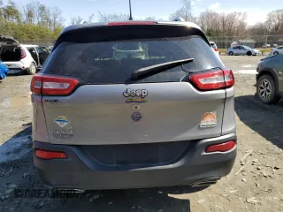 2016 Jeep Cherokee Altitude z VIN 1C4PJMCS4GW205800, wystawiony jako Copart lot #49037135 z przebiegiem 112 918 mil mil oraz Szkoda całkowita • Salvage title. Historia ofert i sprzedaży dostępna na DreamBid. Obrazek 6.