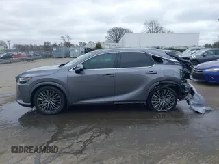 2023 Lexus RX 350 z VIN 2T2BAMCA4PC017770, wystawiony jako IAAI lot #41546843 z przebiegiem 31 501 mil mil oraz . Historia ofert i sprzedaży dostępna na DreamBid. Obrazek 14.