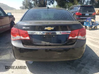 2015 Chevrolet Cruze LS z VIN 1G1PA5SG2F7278331, wystawiony jako Copart lot #52380075 z przebiegiem 138 848 mil mil oraz Szkoda całkowita • Salvage title. Historia ofert i sprzedaży dostępna na DreamBid. Obrazek 6.
