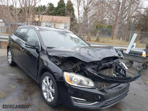 2016 Volvo V60 T5 Drive-E Premier with VIN YV140MEK5G1299728, listed as a IAAI auction lot 41550325 with 134,507 mi miles. Bid and sale history available at carsss.com. Image 1.