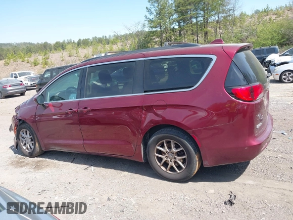 2020 Chrysler Voyager LXi z VIN 2C4RC1DG9LR144572, wystawiony jako IAAI lot #41891310 z przebiegiem 124 330 mil mil oraz . Historia ofert i sprzedaży dostępna na DreamBid. Obrazek 14.