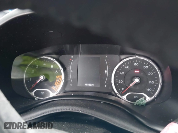 2020 Jeep Renegade Latitude z VIN ZACNJBBB8LPM11042, wystawiony jako IAAI lot #42072333 z przebiegiem 49 323 mil mil oraz . Historia ofert i sprzedaży dostępna na DreamBid. Obrazek 7.