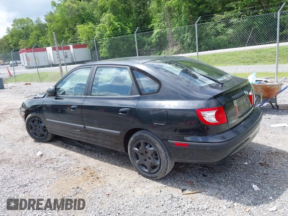 2005 Hyundai Elantra GLS z VIN KMHDN56D85U174761, wystawiony jako IAAI lot #42278313 z przebiegiem 168 242 mil mil oraz . Historia ofert i sprzedaży dostępna na DreamBid. Obrazek 3.